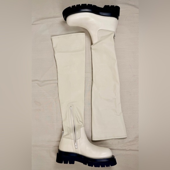 Bottega Veneta - Canalazzo leather over-the-knee boots  Auth White Leather Bottega Veneta
Boots Over The Knee Brand New Size 38.5 Italy